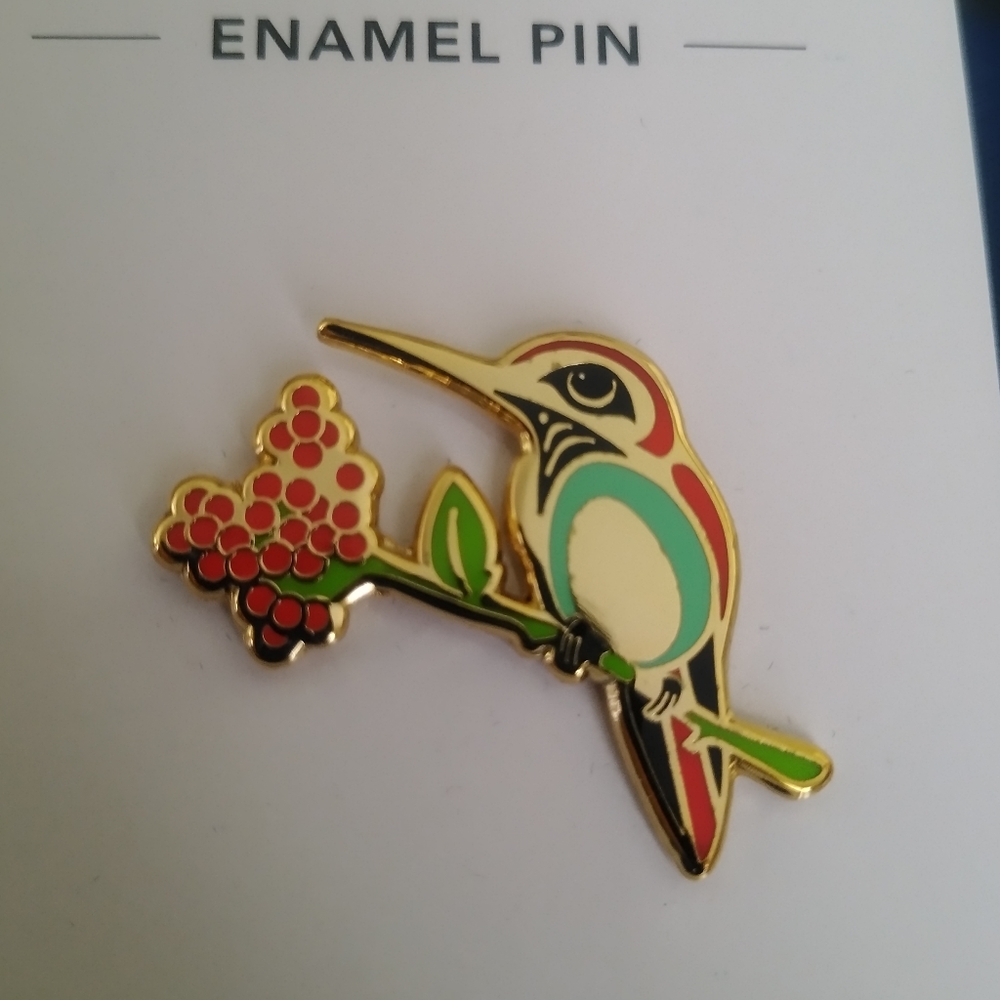 Hummingbird Enamel pin